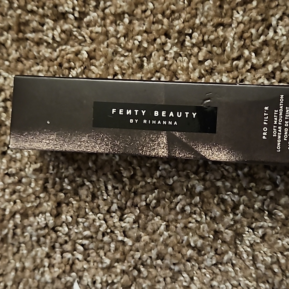 Fenty 410